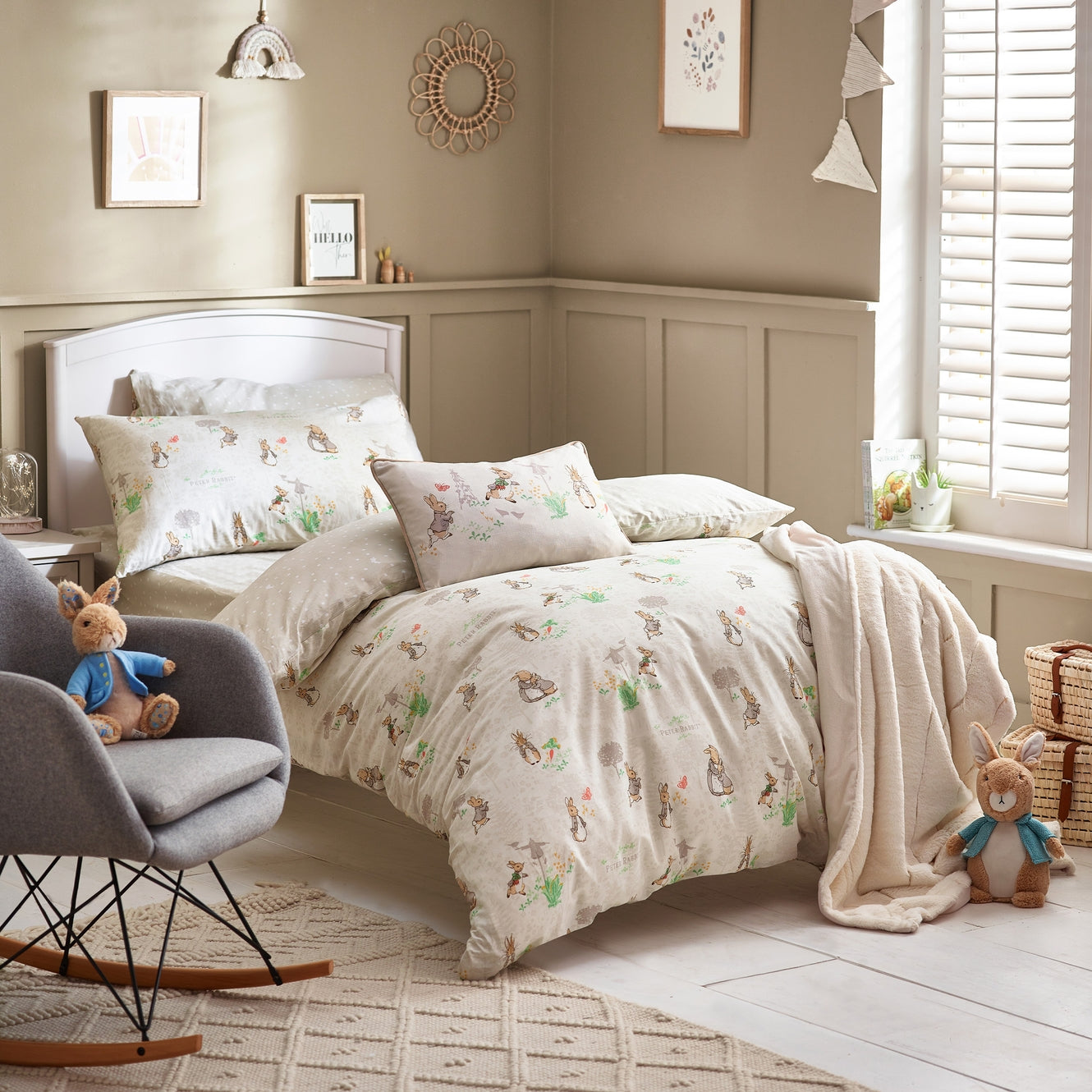 Riva Home Classic Peter Rabbit™ 100% Cotton Duvet Cover Set Natural