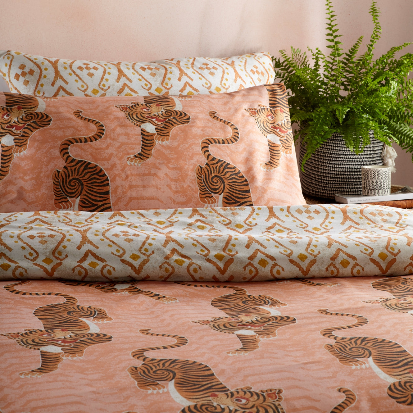 Riva Home Tibetan Tiger Tribal Duvet Cover Set Coral